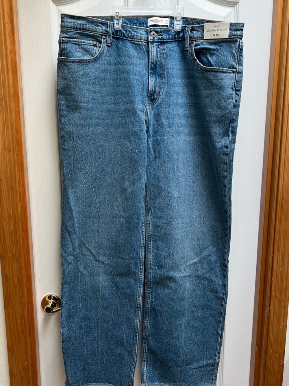 NWT Abercrombie & Fitch 90s Relaxed 34 18L Classic Straight-Leg Blue Denim Jeans
